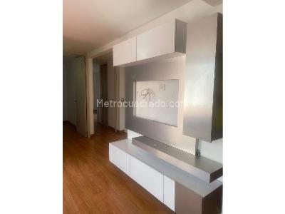 Apartamento de 2 alcobas en venta en Loma De Los Bernal, Medellín, 84 m² · foto 12 de 19