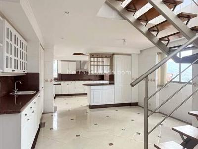 Apartamento de 4 alcobas en venta en El Poblado, Medellín, 655 m² · foto 12 de 14
