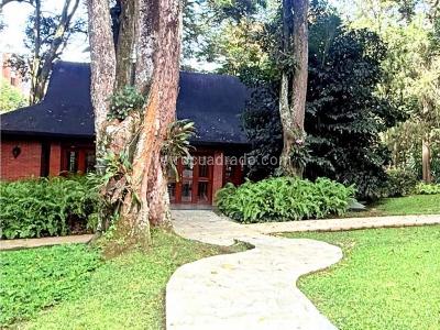 Apartamento de 4 alcobas en venta en El Poblado, Medellín, 655 m² · foto 13 de 14