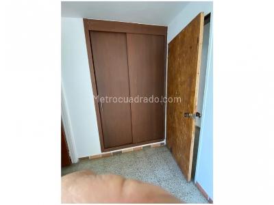 Apartamento de 4 alcobas en venta en Laureles, Medellín, 153 m² · foto 10 de 20