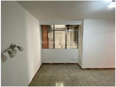 Apartamento de 4 alcobas en venta en Laureles, Medellín, 153 m² · foto 19 de 20