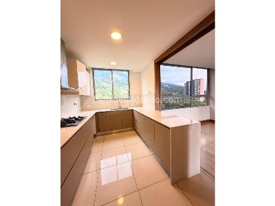 Apartamento de 3 alcobas en venta en El Poblado, Medellín, 217 m² · foto 20 de 20