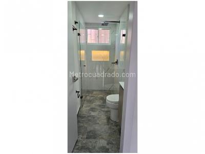 Apartamento de 3 alcobas en venta en Laureles, Medellín, 92 m² · foto 2 de 17