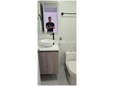 Apartamento de 3 alcobas en venta en Laureles, Medellín, 92 m² · foto 15 de 17