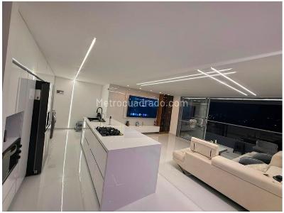 Apartamento de 3 alcobas en venta en Cuiudad Del Rio, Medellín, 119 m² · foto 2 de 19