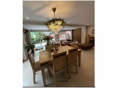 Casa de 3 alcobas en venta en Benedictinos, Envigado, 217 m² · foto 3 de 20