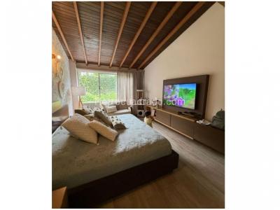 Casa de 3 alcobas en venta en Benedictinos, Envigado, 217 m² · foto 17 de 20