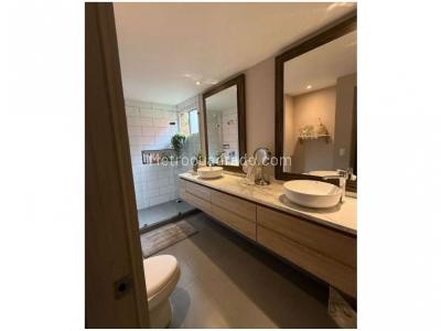 Casa de 3 alcobas en venta en Benedictinos, Envigado, 217 m² · foto 18 de 20