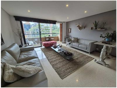 Apartamento de 3 alcobas en venta en El Tesoro, Medellín, 170 m² · foto 8 de 18