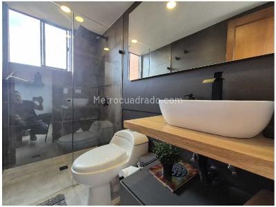 Apartamento de 3 alcobas en venta en El Tesoro, Medellín, 170 m² · foto 16 de 18