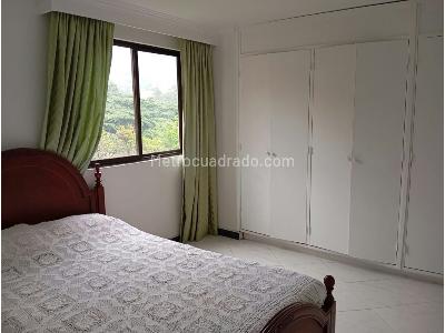 Apartamento de 4 alcobas en venta en El Poblado, Medellín, 106 m² · foto 7 de 12