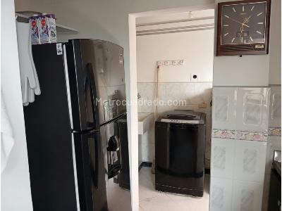 Apartamento de 4 alcobas en venta en El Poblado, Medellín, 106 m² · foto 8 de 12