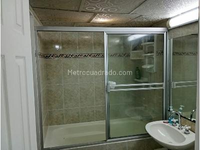 Apartamento de 4 alcobas en venta en El Poblado, Medellín, 106 m² · foto 9 de 12
