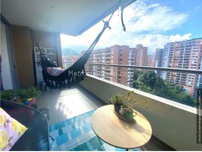 Apartamento de 3 alcobas en venta en Loma Del Esmeraldal, Envigado, 184 m² · foto 4 de 9