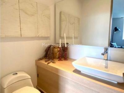 Apartamento de 3 alcobas en venta en Loma Del Esmeraldal, Envigado, 184 m² · foto 9 de 9