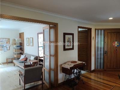 Apartamento de 3 alcobas en venta en Loma De Los Gonzalez, Medellín, 192 m² · foto 2 de 20