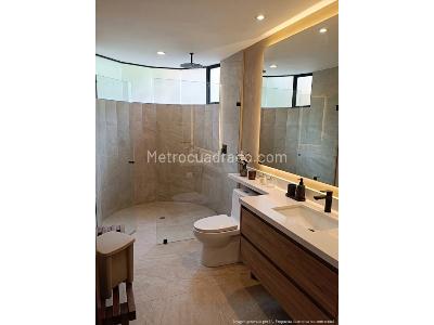 Apartamento de 3 alcobas en venta en Loma De Los Gonzalez, Medellín, 192 m² · foto 3 de 20