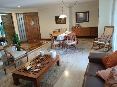 Apartamento de 3 alcobas en venta en Loma De Los Gonzalez, Medellín, 192 m² · foto 8 de 20