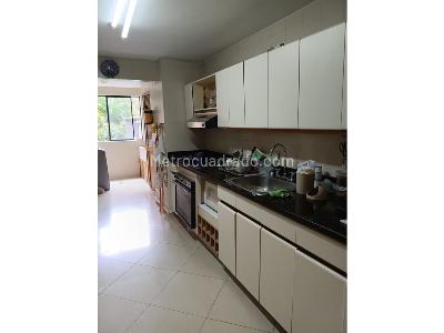 Apartamento de 3 alcobas en venta en Loma De Los Gonzalez, Medellín, 192 m² · foto 17 de 20