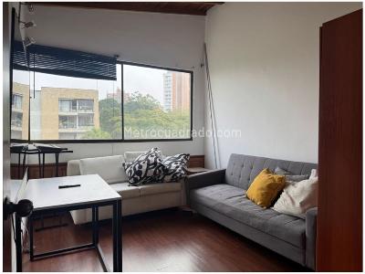 Apartamento de 3 alcobas en venta en El Tesoro, Medellín, 224 m² · foto 13 de 14