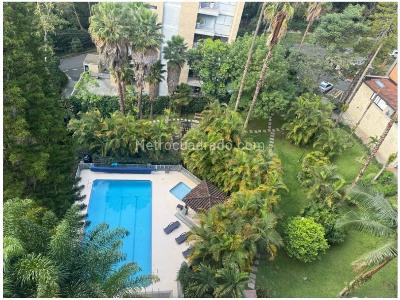 Apartamento de 3 alcobas en venta en El Tesoro, Medellín, 224 m² · foto 14 de 14