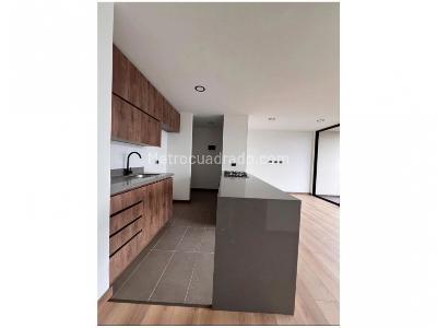 Apartamento de 2 alcobas en venta en El Trianon, Envigado, 67 m² · foto 2 de 19