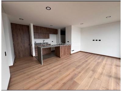 Apartamento de 2 alcobas en venta en El Trianon, Envigado, 67 m² · foto 3 de 19
