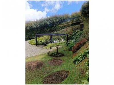 Casa de 5 alcobas en venta en Alto De Las Palmas, Envigado, 400 m² · foto 9 de 20