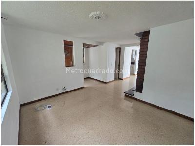 Casa de 3 alcobas en venta en El Dorado, Envigado, 135 m² · foto 5 de 20