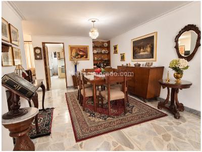 Apartamento de 3 alcobas en venta en Santa Teresita, Medellín, 154 m² · foto 3 de 13