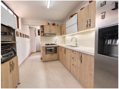 Apartamento de 3 alcobas en venta en Santa Teresita, Medellín, 154 m² · foto 5 de 13