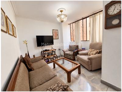 Apartamento de 3 alcobas en venta en Santa Teresita, Medellín, 154 m² · foto 6 de 13