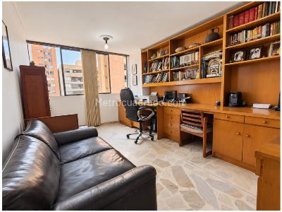 Apartamento de 3 alcobas en venta en Santa Teresita, Medellín, 154 m² · foto 8 de 13