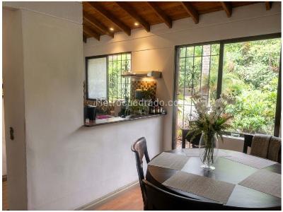 Casa de 4 alcobas en venta en Loma Del Escobero, Envigado, 250 m² · foto 6 de 19