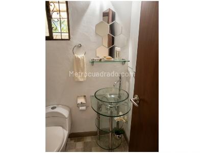 Casa de 4 alcobas en venta en Loma Del Escobero, Envigado, 250 m² · foto 9 de 19