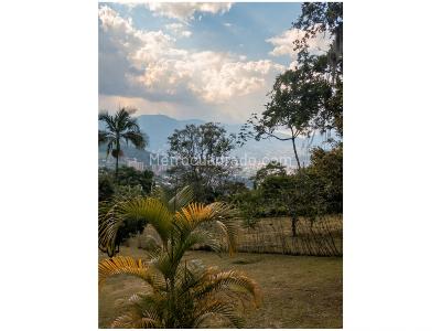 Casa de 4 alcobas en venta en Loma Del Escobero, Envigado, 250 m² · foto 17 de 19