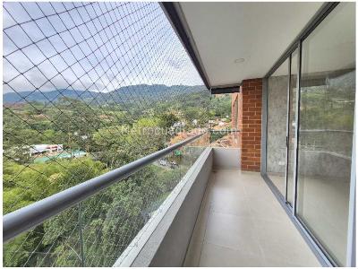 Apartamento de 3 alcobas en venta en Transversal Intermedia, Envigado, 101 m² · foto 13 de 20