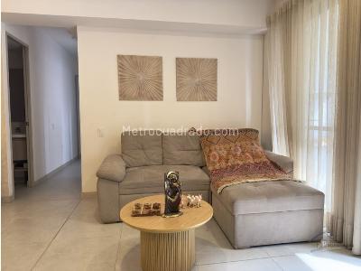Apartamento de 3 alcobas en venta en Envigado, Envigado, 89 m² · foto 3 de 20