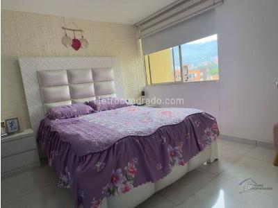 Apartamento de 3 alcobas en venta en La Paz, Envigado, 78 m² · foto 12 de 17