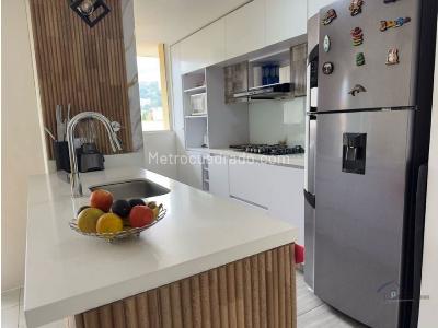Apartamento de 3 alcobas en venta en La Paz, Envigado, 78 m² · foto 14 de 17