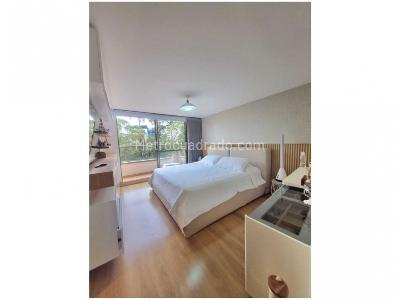 Apartamento de 3 alcobas en venta en Las Santas, Medellín, 170 m² · foto 18 de 20