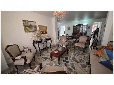 Apartamento de 3 alcobas en venta en Alameda, Medellín, 183 m² · foto 2 de 20