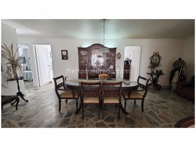 Apartamento de 3 alcobas en venta en Alameda, Medellín, 183 m² · foto 4 de 20