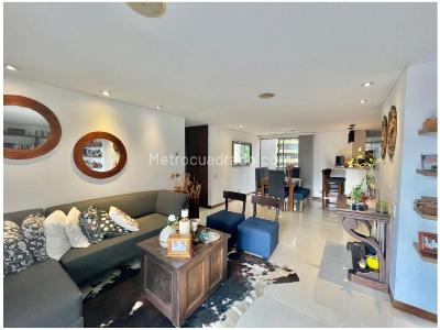 Apartamento de 3 alcobas en venta en Castropol, Medellín, 115 m² · foto 6 de 20
