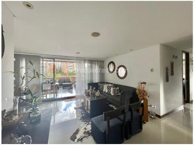 Apartamento de 3 alcobas en venta en Castropol, Medellín, 115 m² · foto 9 de 20