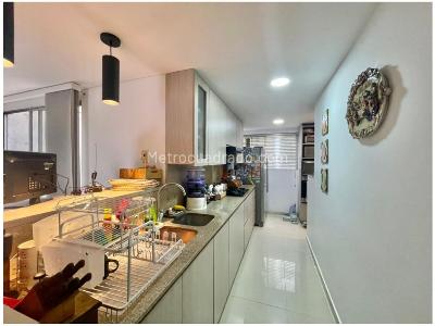 Apartamento de 3 alcobas en venta en Castropol, Medellín, 115 m² · foto 12 de 20