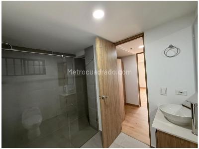 Apartamento de 3 alcobas en venta en Loma Del Indio, Medellín, 101 m² · foto 14 de 20
