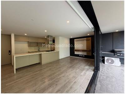Apartamento de 3 alcobas en venta en Altos Del Poblado, Medellín, 102 m² · foto 1 de 14