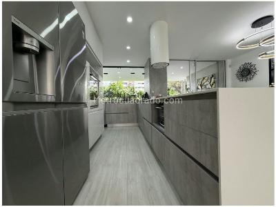 Apartamento de 4 alcobas en venta en Castropol, Medellín, 148 m² · foto 10 de 20