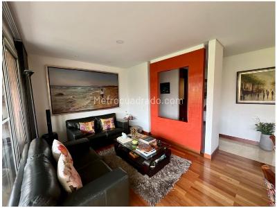 Apartamento de 3 alcobas en venta en Alejandria, Medellín, 219 m² · foto 4 de 20